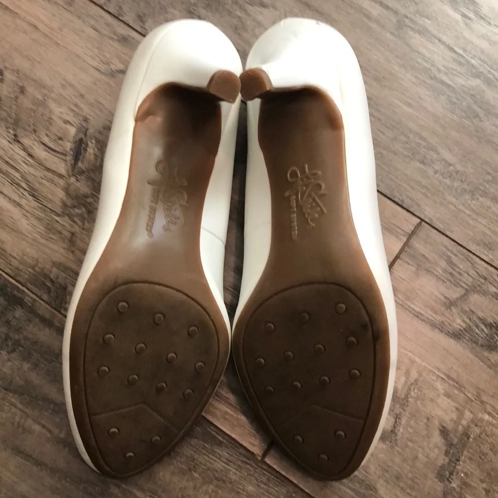 Life Stride heels soft system